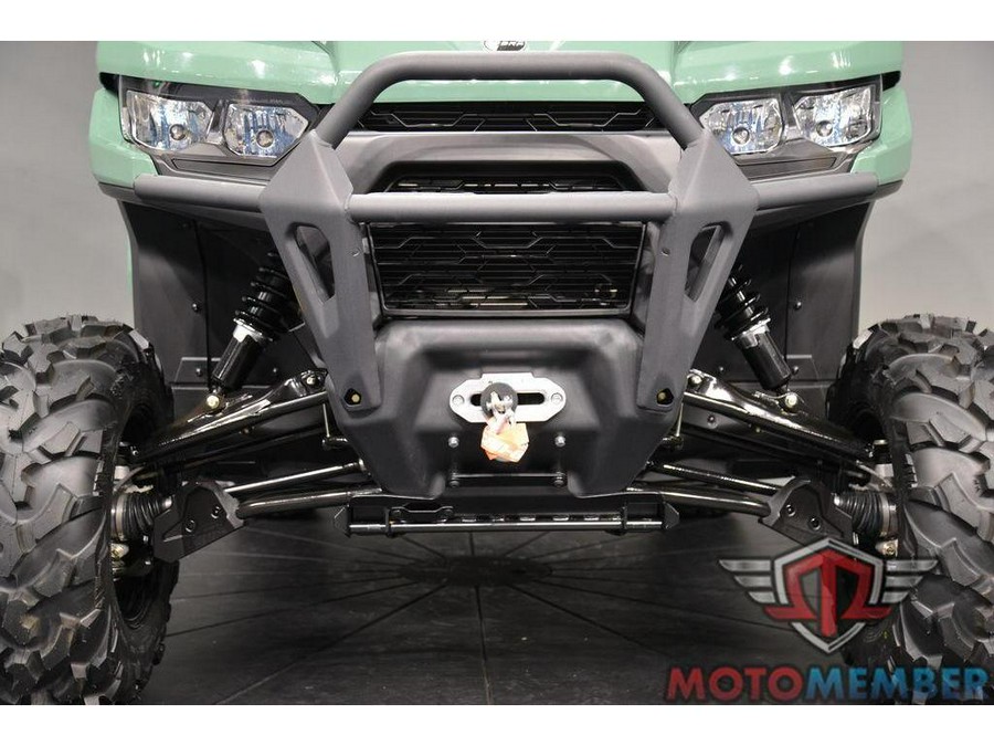 2026 Can-Am Defender DPS CAB HD10