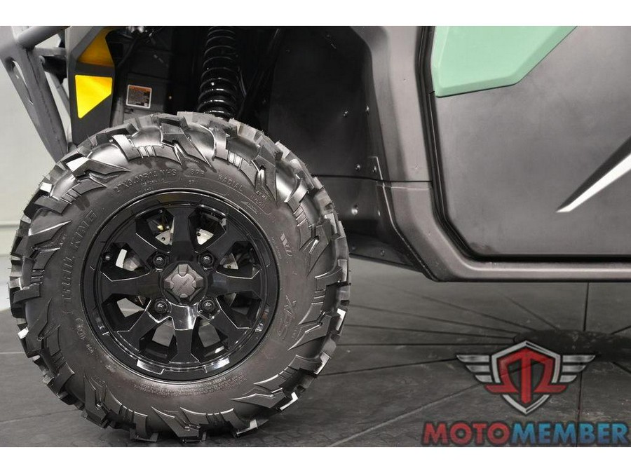 2026 Can-Am Defender DPS CAB HD10