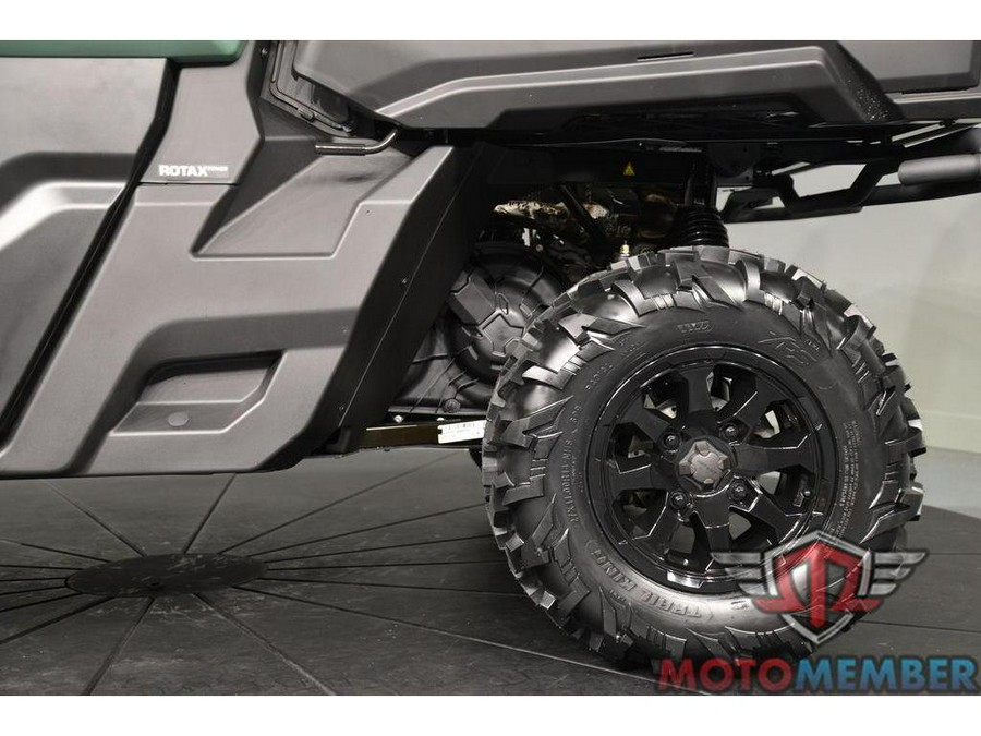 2026 Can-Am Defender DPS CAB HD10