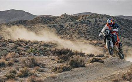 2026 KTM 1390 Super Adventure R