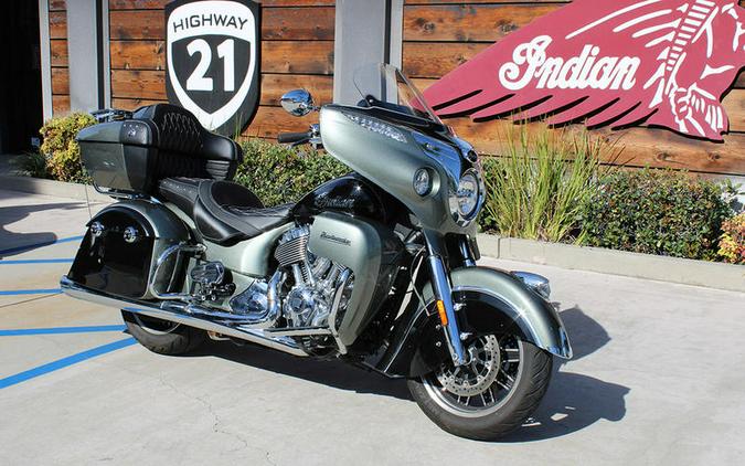 2021 Indian Motorcycle® Roadmaster® Alumina Jade/Thunder Black