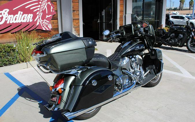 2021 Indian Motorcycle® Roadmaster® Alumina Jade/Thunder Black