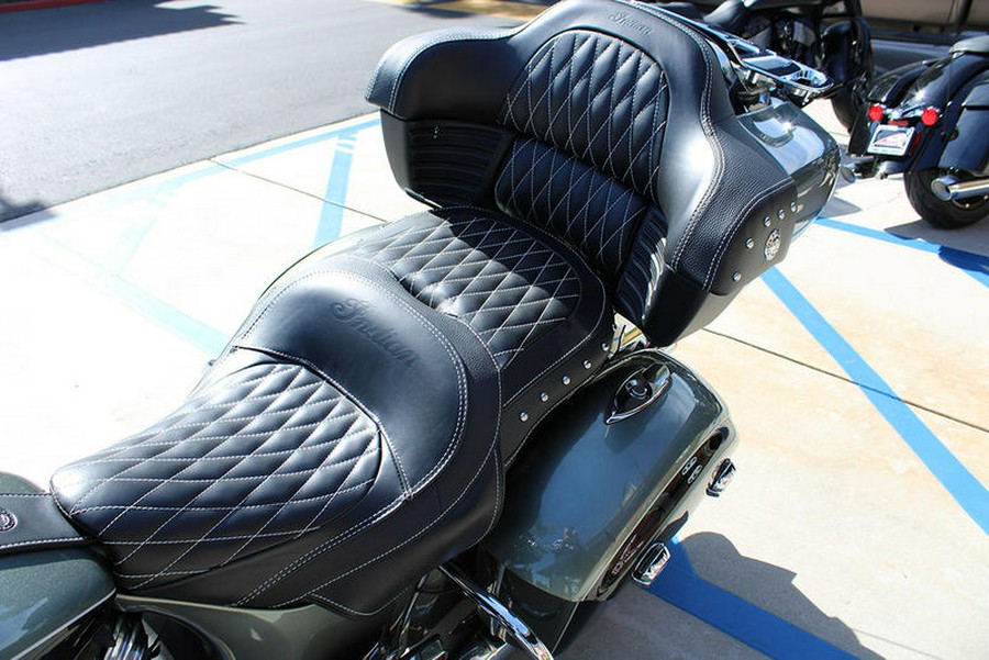 2021 Indian Motorcycle® Roadmaster® Alumina Jade/Thunder Black