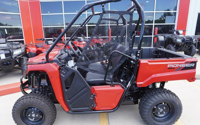 2025 Honda PIONEER 520