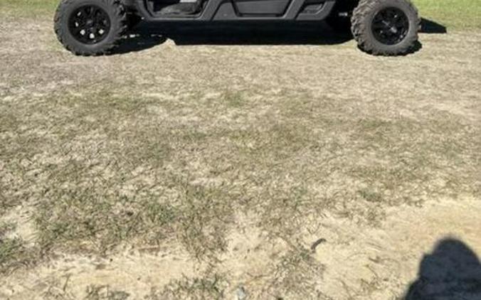 2026 Can-Am® Defender PRO DPS HD10