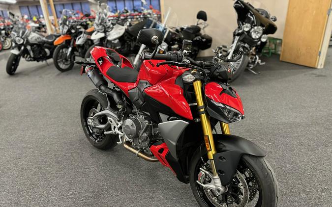 2025 Ducati Streetfighter V2 S