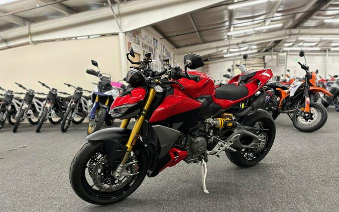 2025 Ducati Streetfighter V2 S