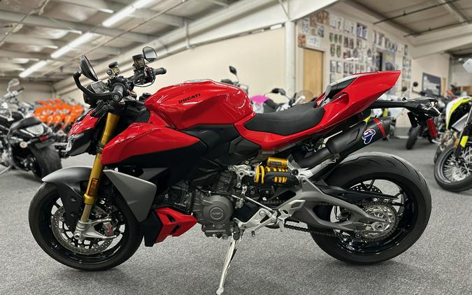 2025 Ducati Streetfighter V2 S