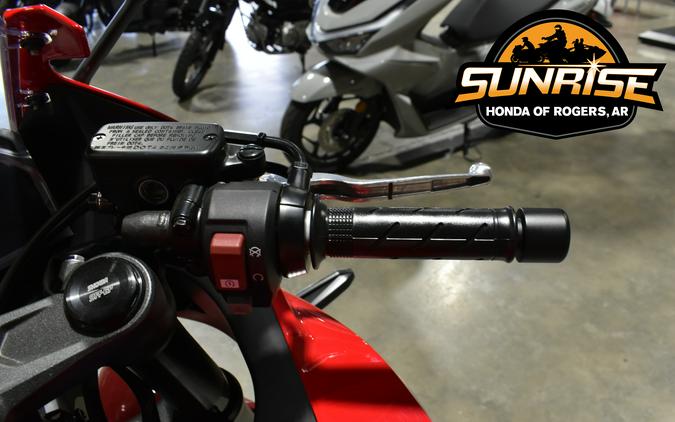 2026 CBR650R E-CLUTCH - Honda