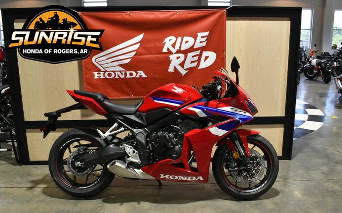 2026 CBR650R E-CLUTCH - Honda