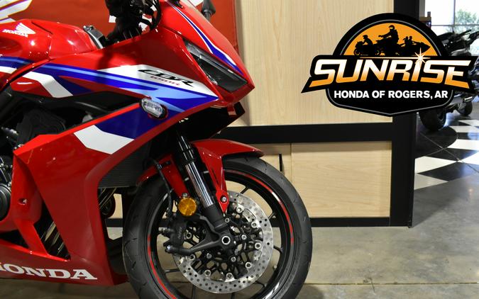 2026 CBR650R E-CLUTCH - Honda