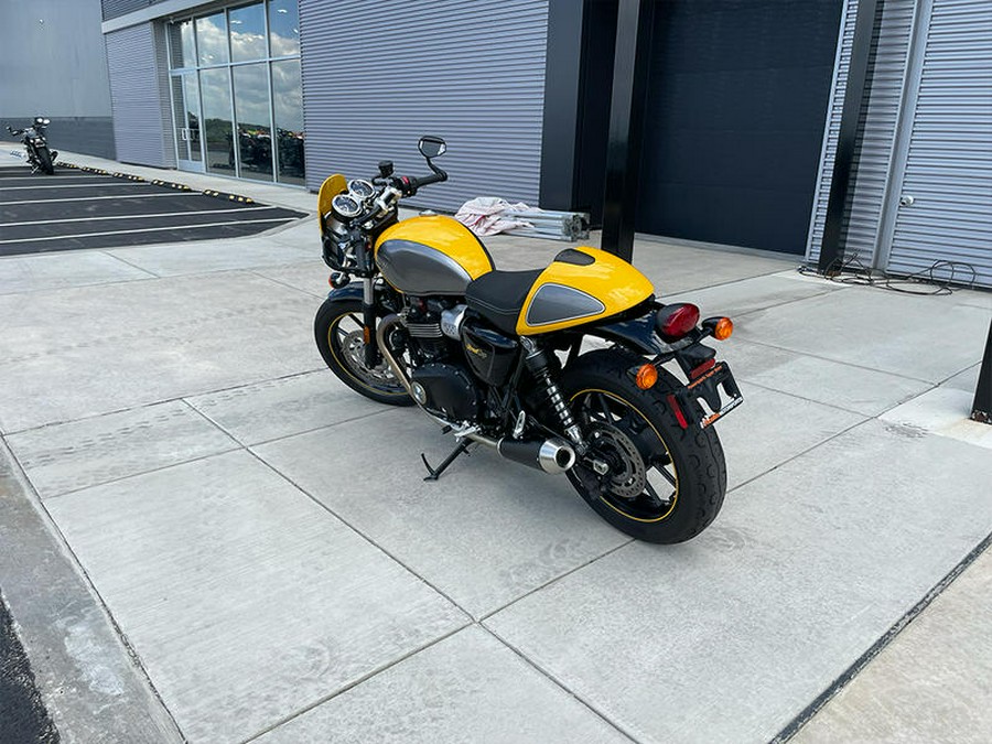 2017 Triumph Base