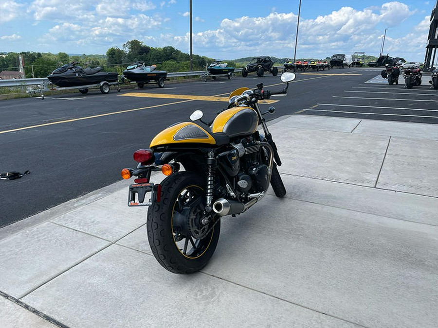 2017 Triumph Base