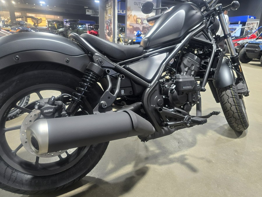 2026 Honda Rebel 300 E-Clutch
