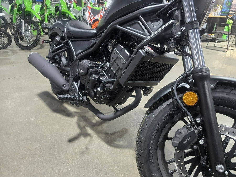 2026 Honda Rebel 300 E-Clutch