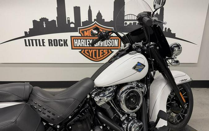 2025 Harley-Davidson® FLHC - Heritage Classic