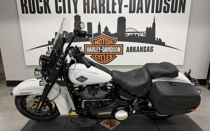 2025 Harley-Davidson® FLHC - Heritage Classic