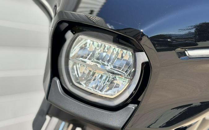 2025 Harley-Davidson Street Glide Vivid Black