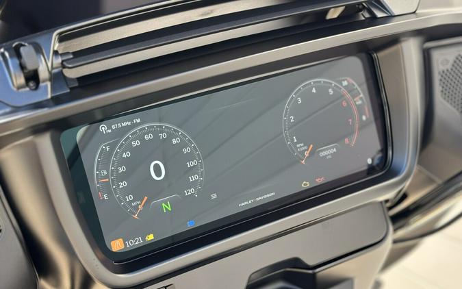 2025 Harley-Davidson Street Glide Vivid Black