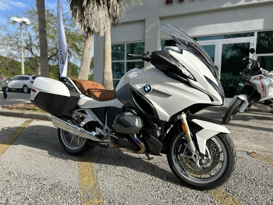 2022 BMW R 1250 RT 719 Mineral White Metallic