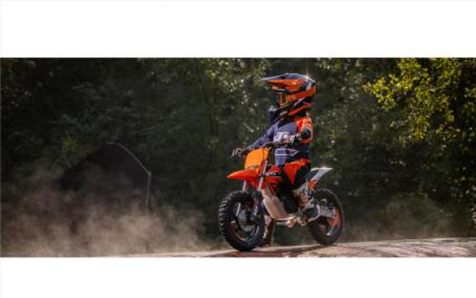 FIRST LOOK! THE ALUMINUM FRAMED 2024 KTM SX-E 2 IS COMING SOON