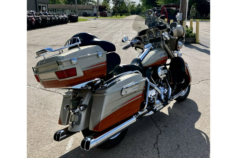 2009 Harley-Davidson® FLHTCUSE4 - Electra Glide CVO Ultra Classic