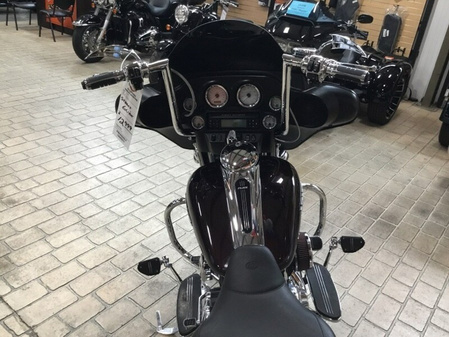 2011 Harley-Davidson® Street Glide® Merlot Sunglo