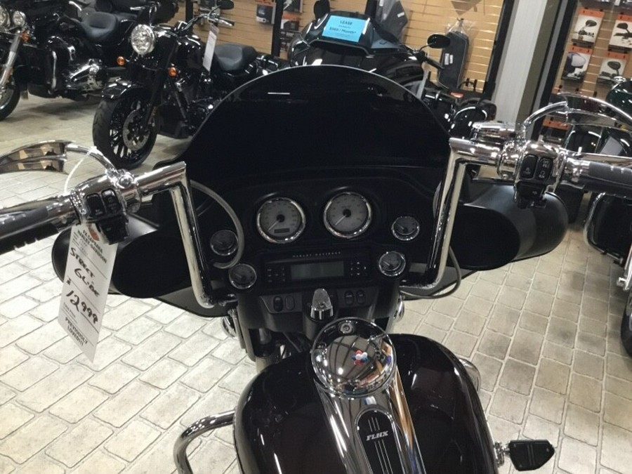 2011 Harley-Davidson® Street Glide® Merlot Sunglo