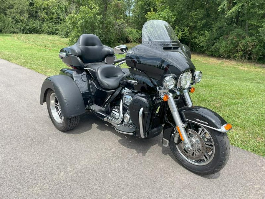 2018 Harley-Davidson® FLHTCUTG - Tri Glide® Ultra