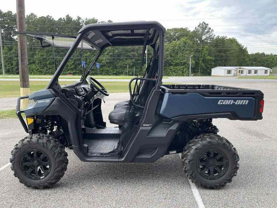 2025 Can-Am® Defender XT HD10