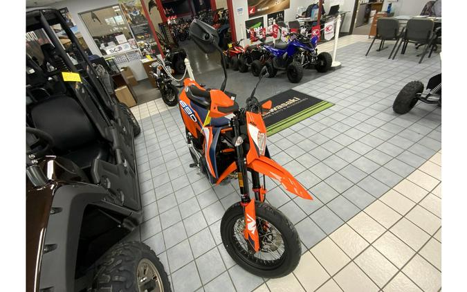 2024 KTM 690 SMC R