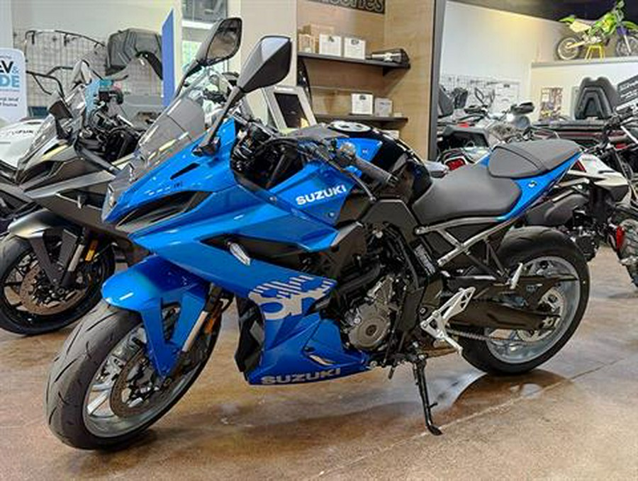 2025 Suzuki GSX-8R