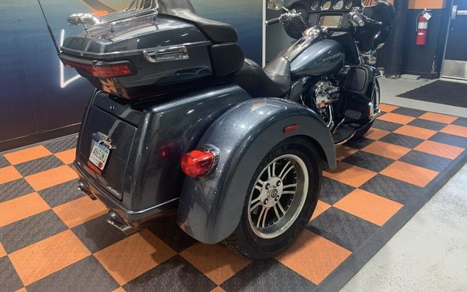 USED 2015 HARLEY-DAVIDSON TRI GLIDE ULTRA FLHTCUTG FOR SALE NEAR LAKEVILLE, MN