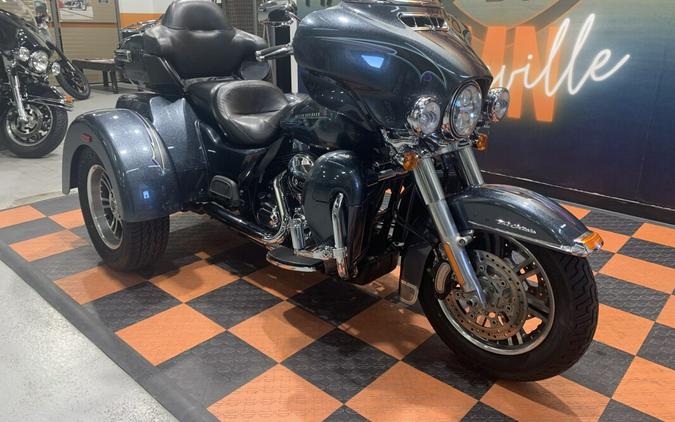 USED 2015 HARLEY-DAVIDSON TRI GLIDE ULTRA FLHTCUTG FOR SALE NEAR LAKEVILLE, MN