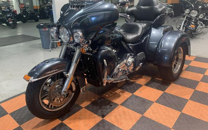 USED 2015 HARLEY-DAVIDSON TRI GLIDE ULTRA FLHTCUTG FOR SALE NEAR LAKEVILLE, MN