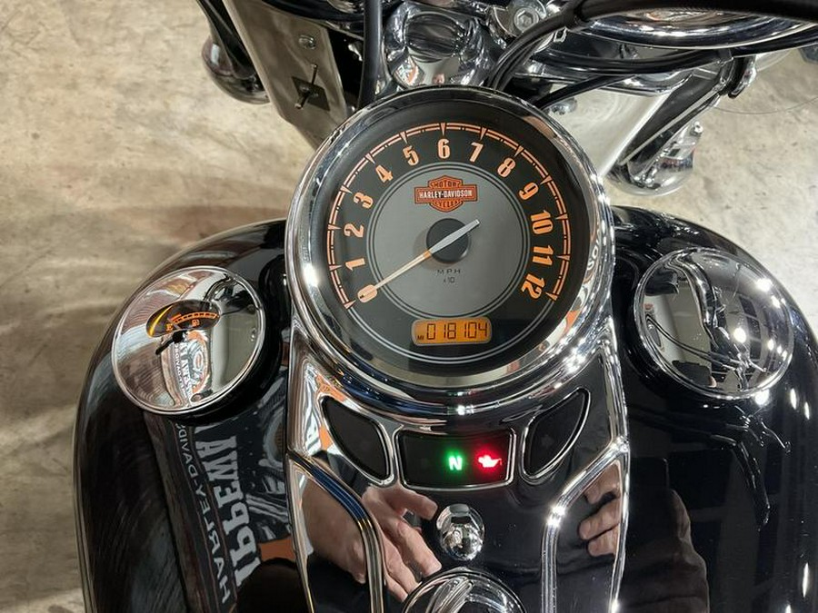 2011 Harley-Davidson® FLSTC - Heritage Softail® Classic