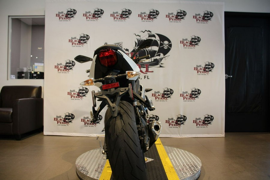 2016 Triumph Street Triple ABS B1