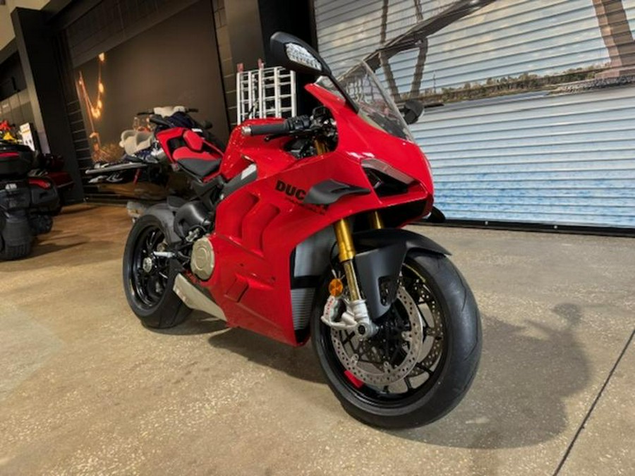 2024 Ducati Panigale V4 S Red