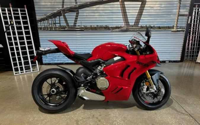 2024 Ducati Panigale V4 S Red