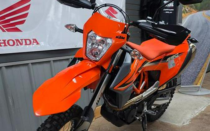 2023 KTM 690 Enduro R