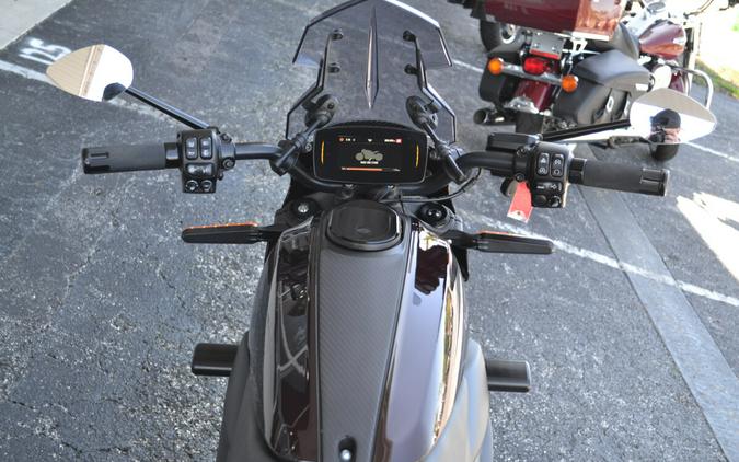 2022 LiveWire™ LiveWire™ ONE® Nebula Red