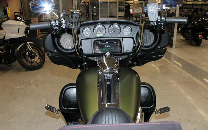 Used 2022 Harley-Davidson Tri Glide Ultra FLHTCUTG Trike For Sale In Miami, Florida