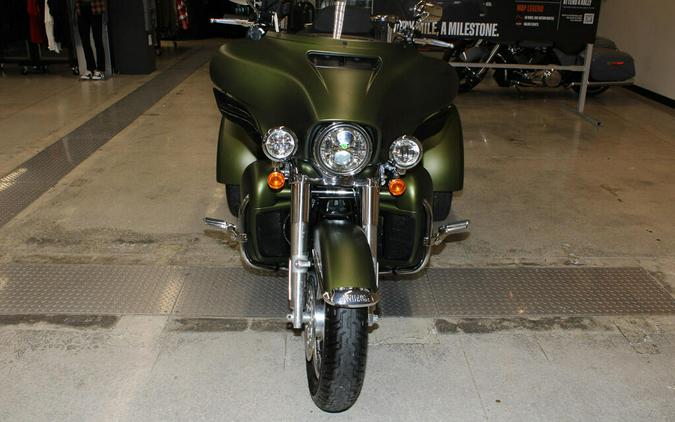 Used 2022 Harley-Davidson Tri Glide Ultra FLHTCUTG Trike For Sale In Miami, Florida