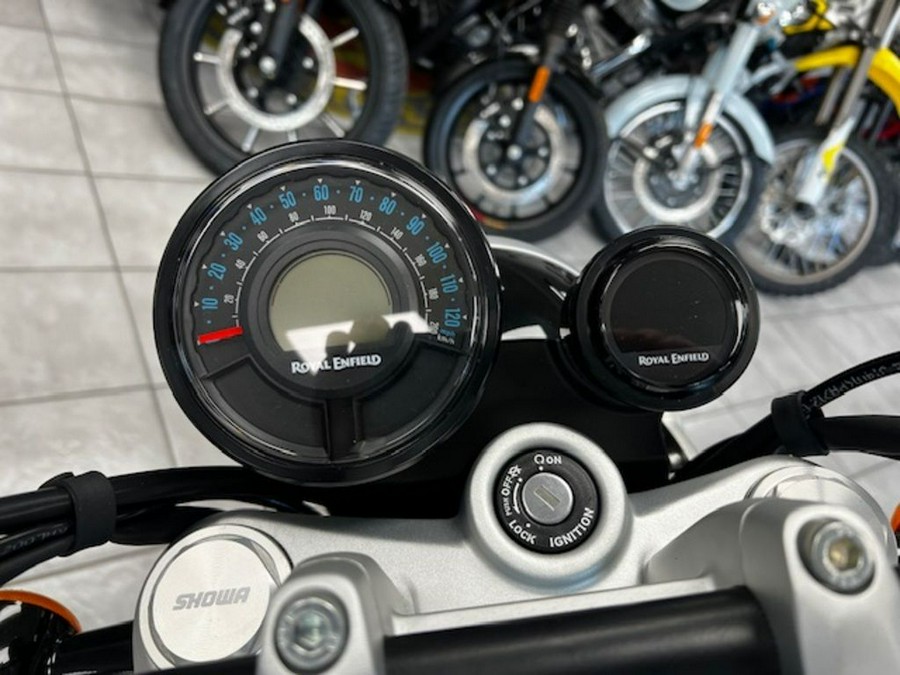 2024 Royal Enfield Super Meteor 650 Astral Black