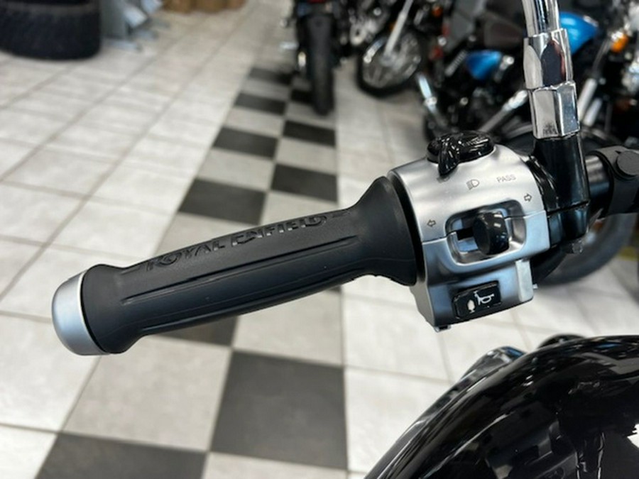 2024 Royal Enfield Super Meteor 650 Astral Black