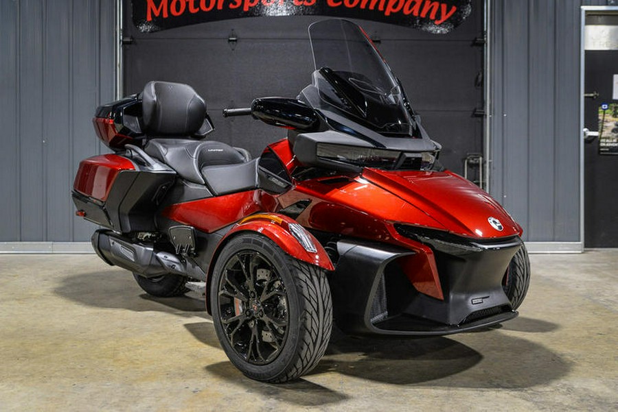 2024 Can-Am® Spyder RT Limited Dark Wheels