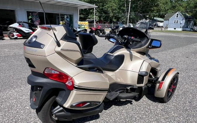 2018 Can-Am® Spyder® RT Limited Dark