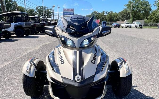 2018 Can-Am® Spyder® RT Limited Dark