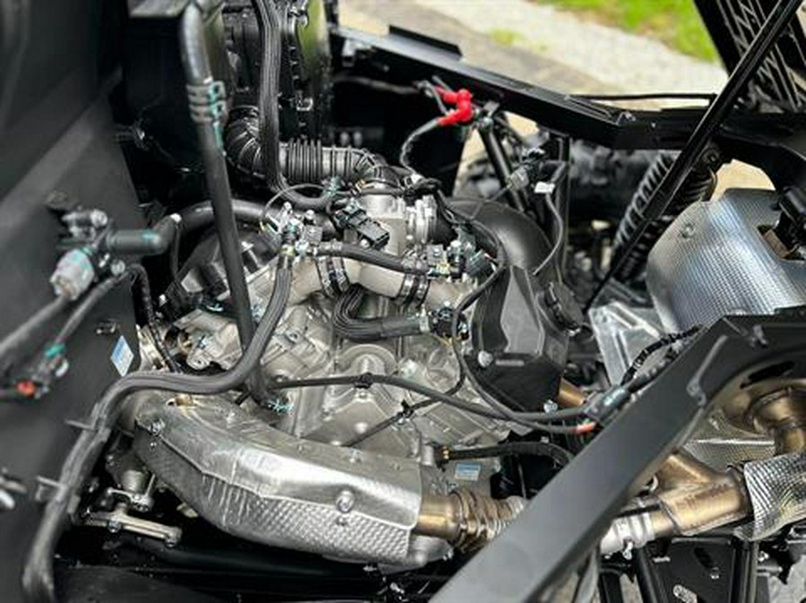 2025 CFMOTO UForce 800 XL