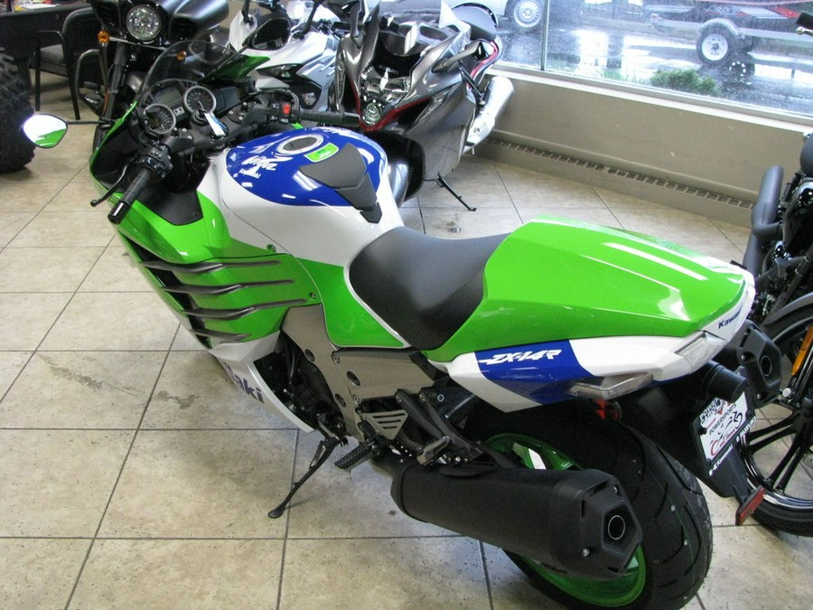 2024 Kawasaki Ninja® ZX™-14R 40th Anniversary Edition ABS